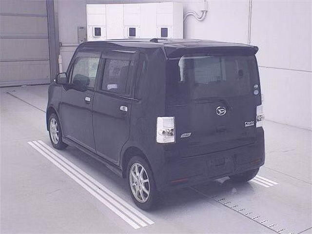 DAIHATSU MOVE CONTE
