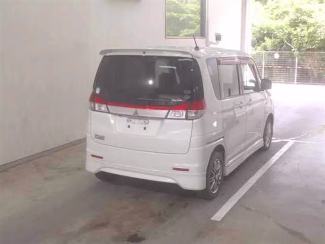 MITSUBISHI DELICA D:2