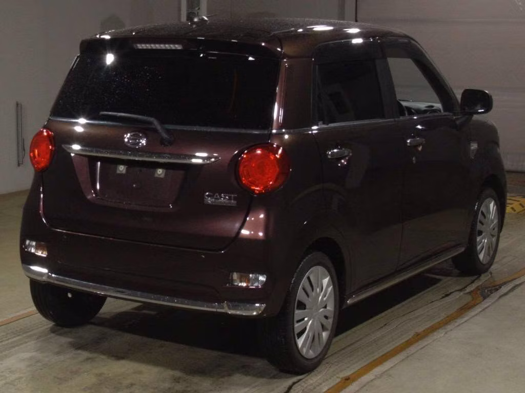 DAIHATSU CAST