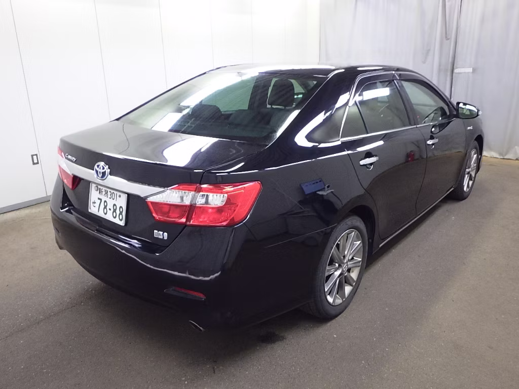 TOYOTA CAMRY