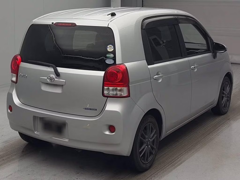TOYOTA PORTE