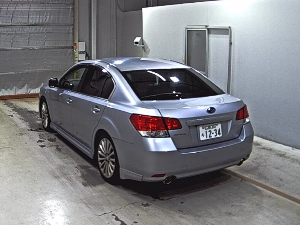 SUBARU LEGACY B4