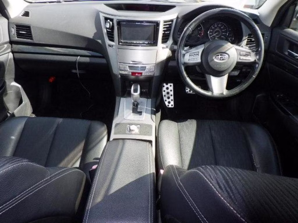 SUBARU LEGACY B4