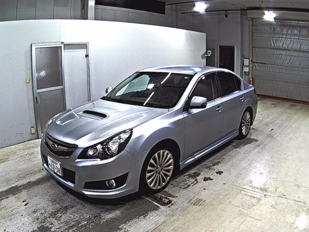 SUBARU LEGACY B4