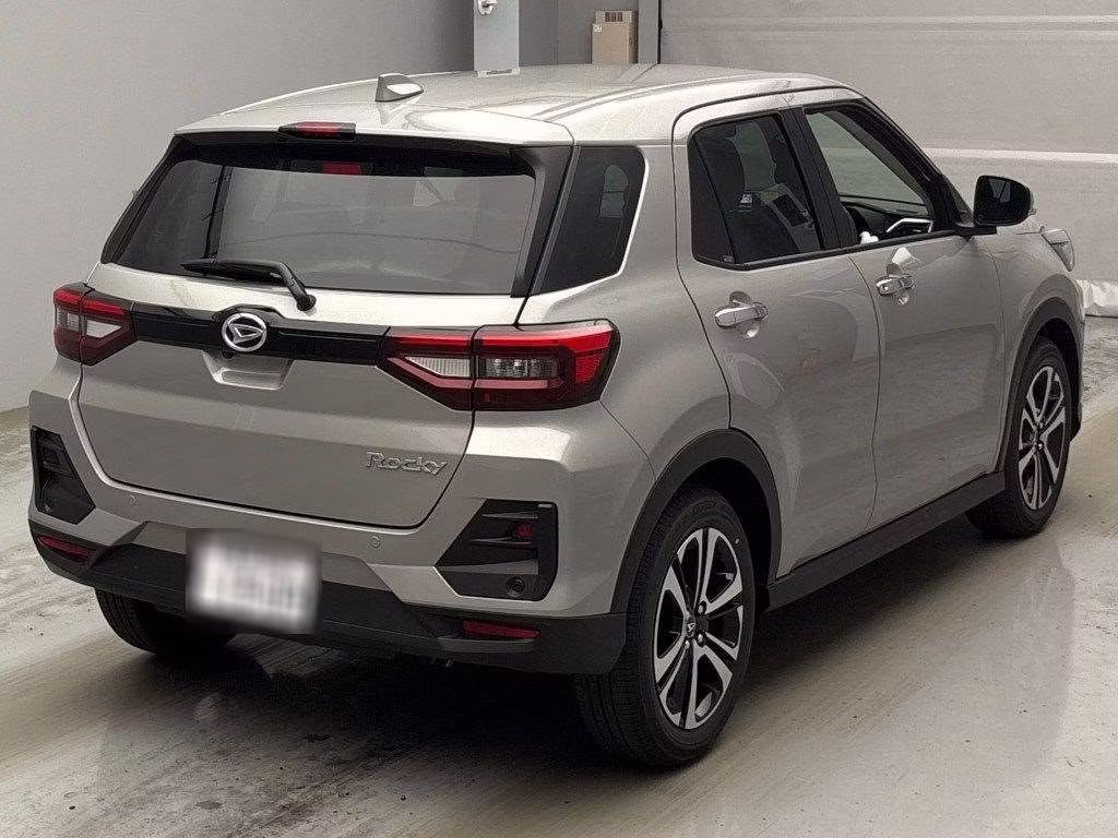 DAIHATSU ROCKY