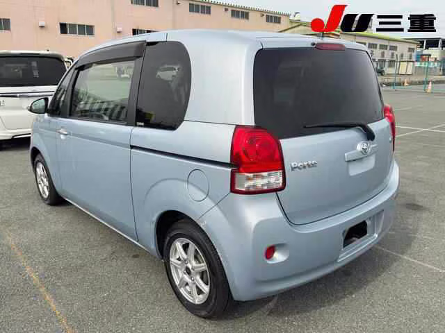TOYOTA PORTE