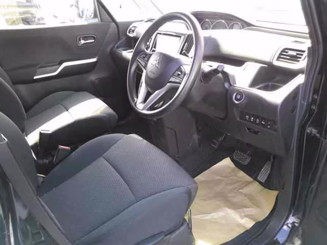 MITSUBISHI DELICA D:2