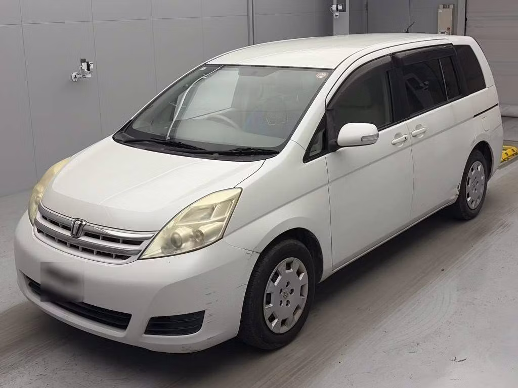TOYOTA ISIS