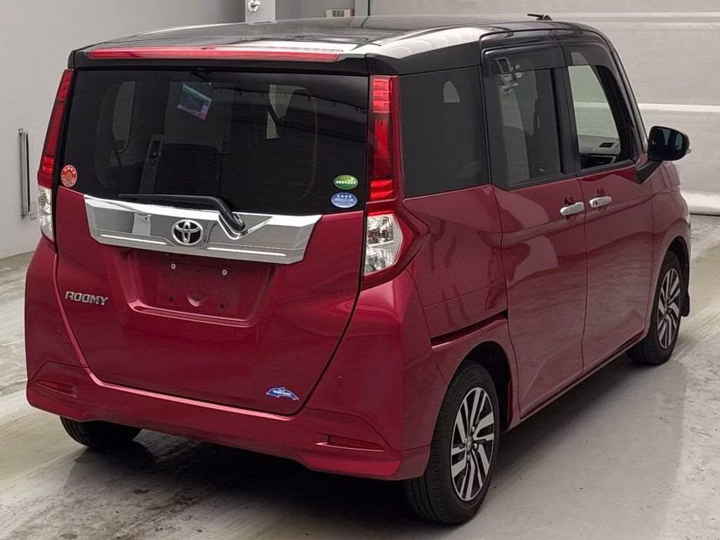 TOYOTA ROOMY