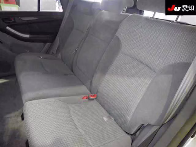 TOYOTA HILUX SURF