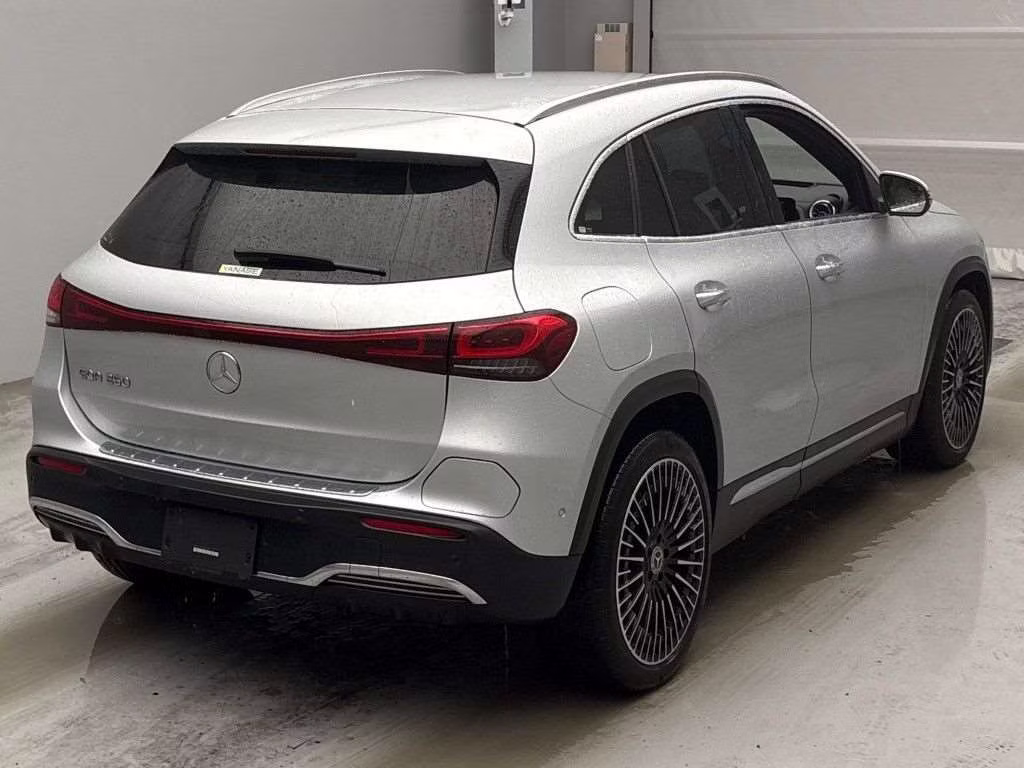 MERCEDES-BENZ EQA