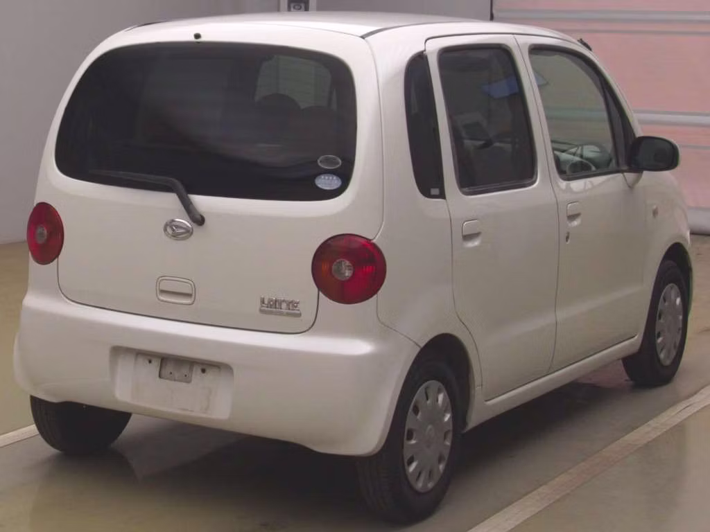 DAIHATSU MOVE LATTE