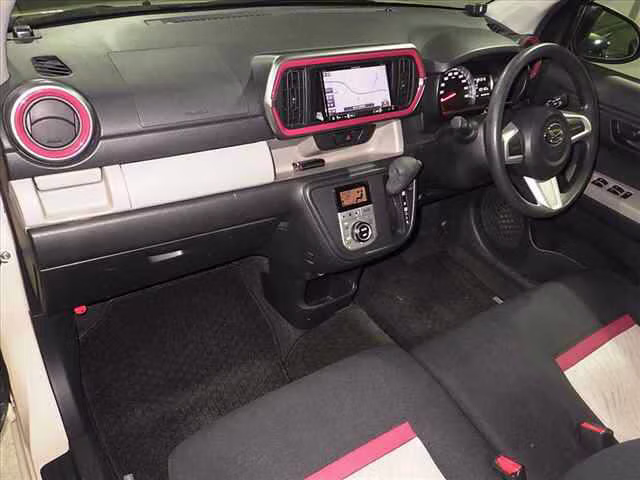 DAIHATSU BOON