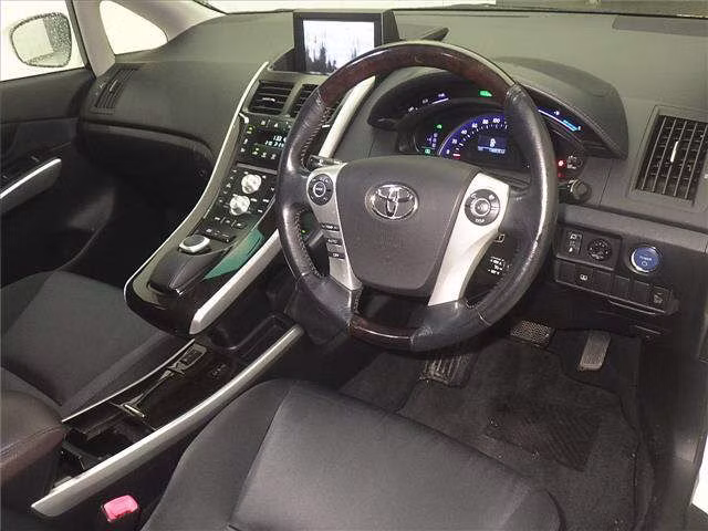 TOYOTA SAI
