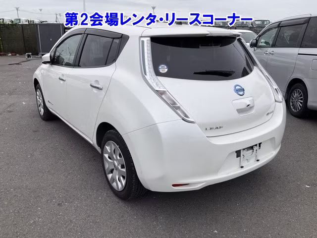 NISSAN LEAF