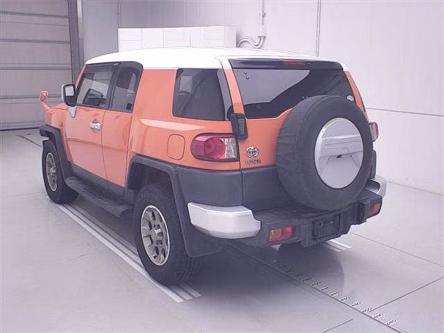 TOYOTA FJ CRUISER