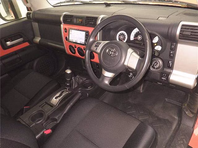 TOYOTA FJ CRUISER