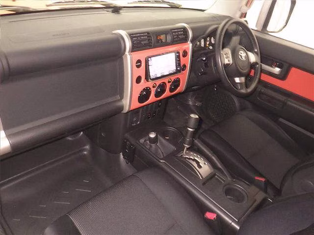 TOYOTA FJ CRUISER