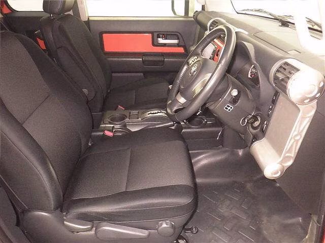TOYOTA FJ CRUISER