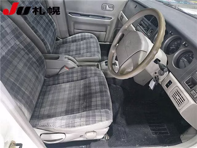 NISSAN RASHEEN