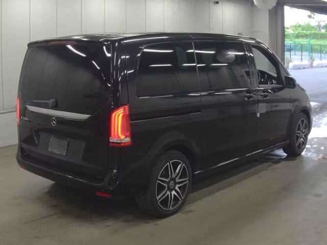 MERCEDES-BENZ V-CLASS