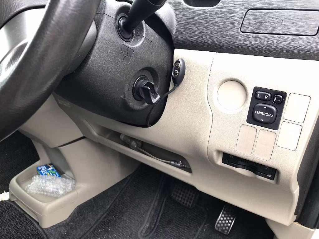 TOYOTA PASSO SETTE