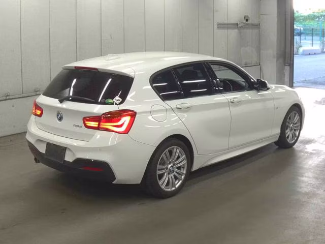 BMW 1-SERIES