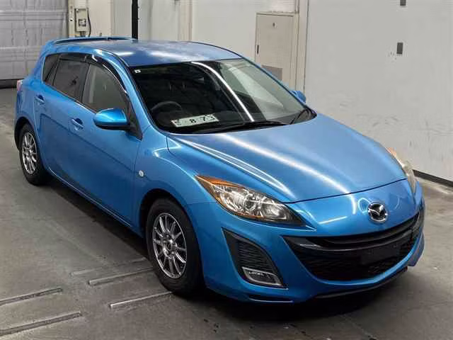 MAZDA AXELA