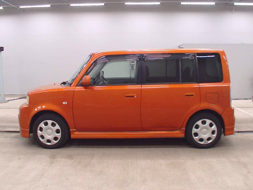 TOYOTA BB