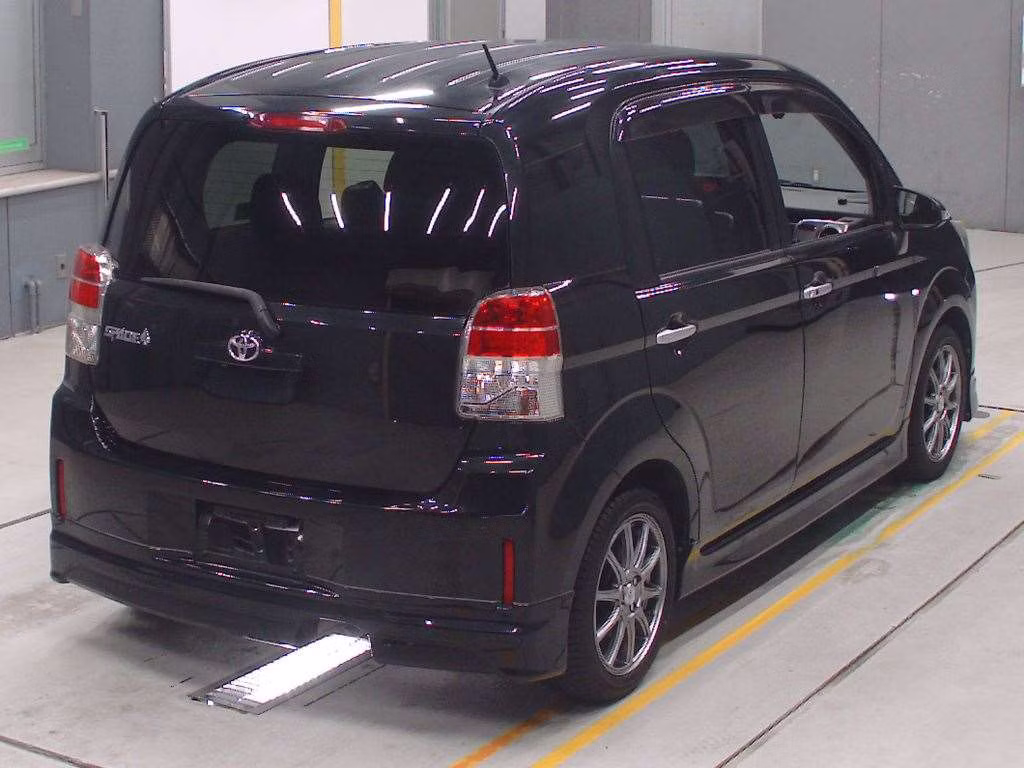 TOYOTA SPADE