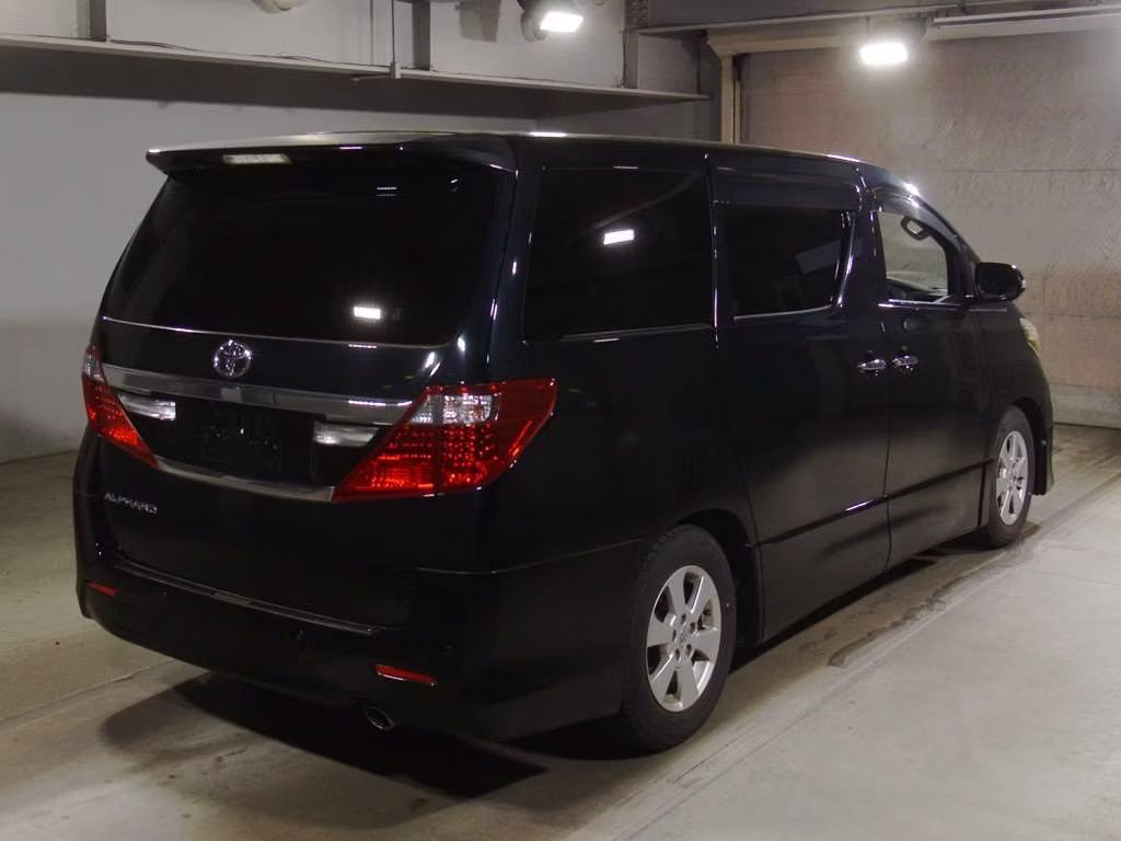 TOYOTA ALPHARD