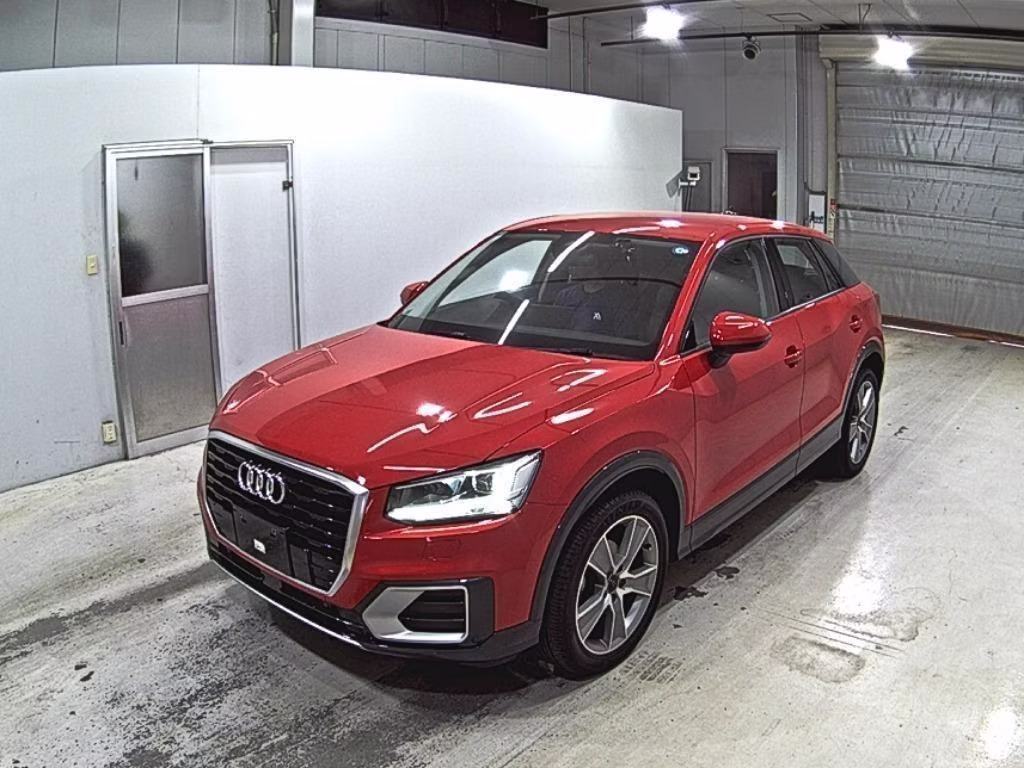 AUDI Q2