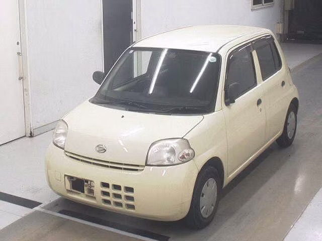 DAIHATSU ESSE