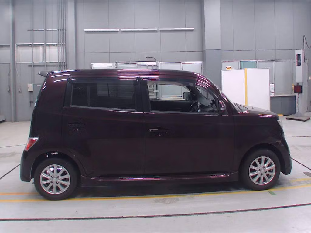 TOYOTA BB
