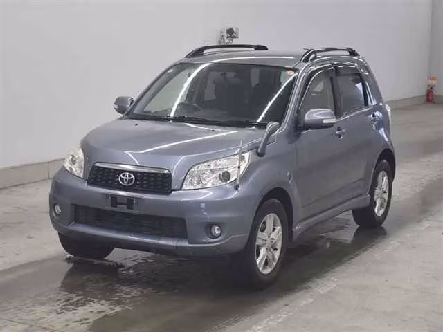 TOYOTA RUSH