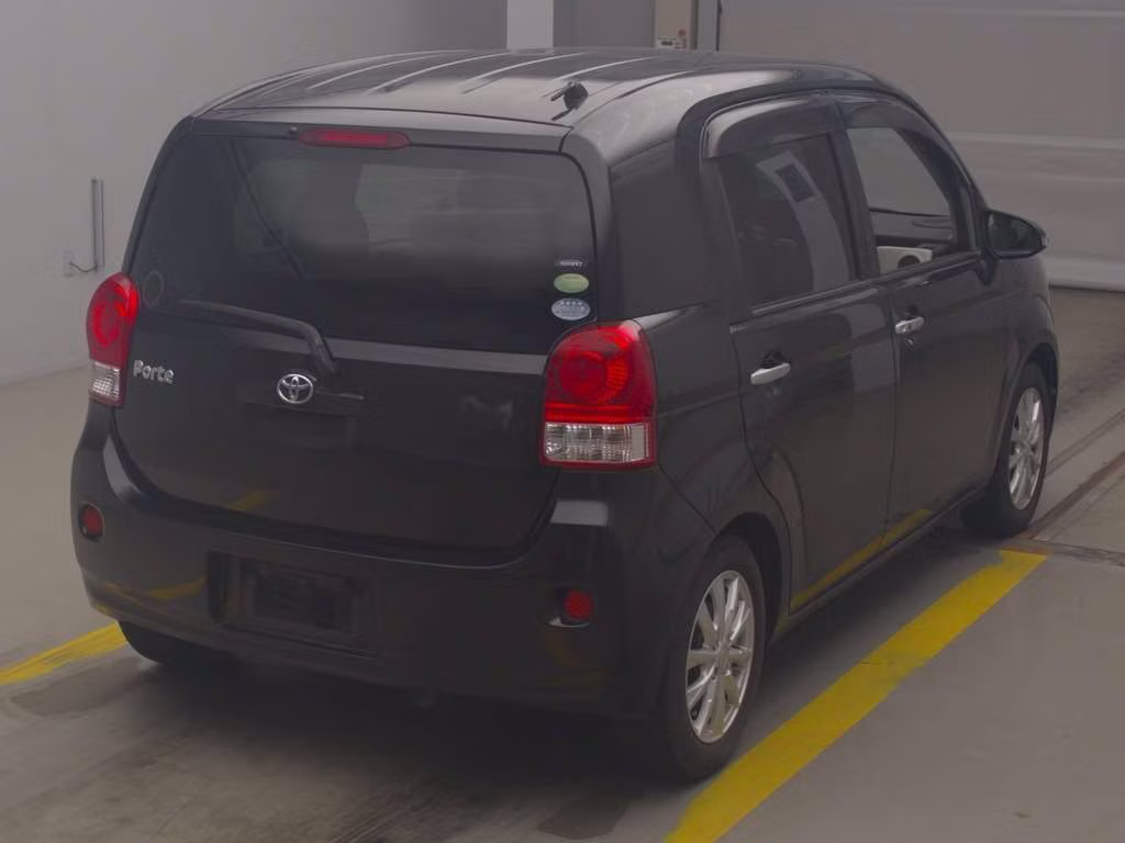 TOYOTA PORTE