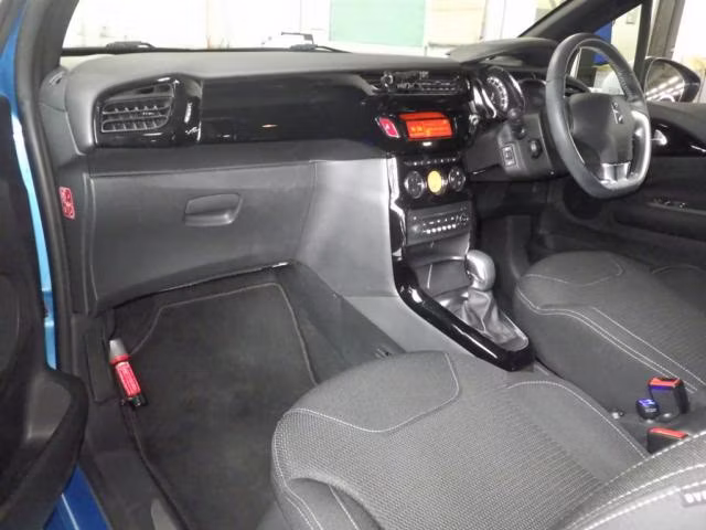 CITROEN DS3