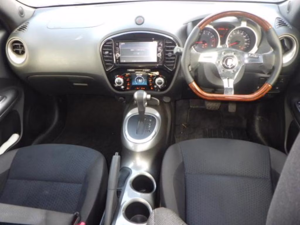 NISSAN JUKE