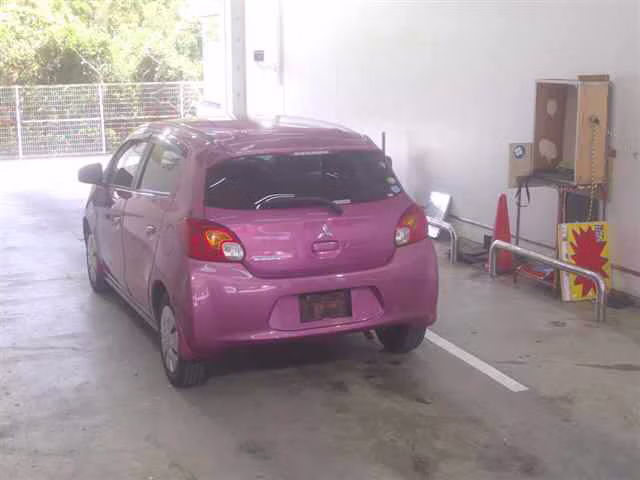 MITSUBISHI MIRAGE