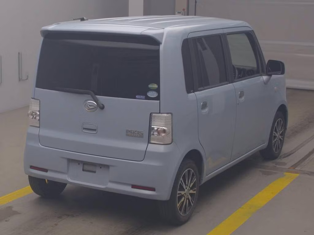 DAIHATSU MOVE CONTE