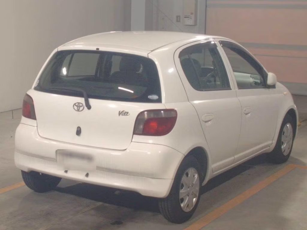 TOYOTA VITZ