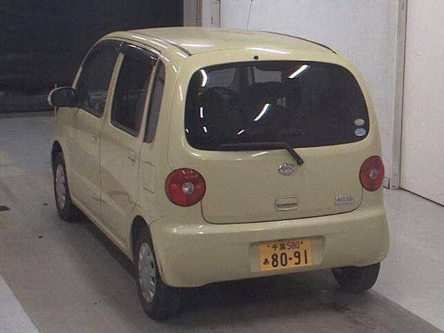 DAIHATSU MOVE LATTE