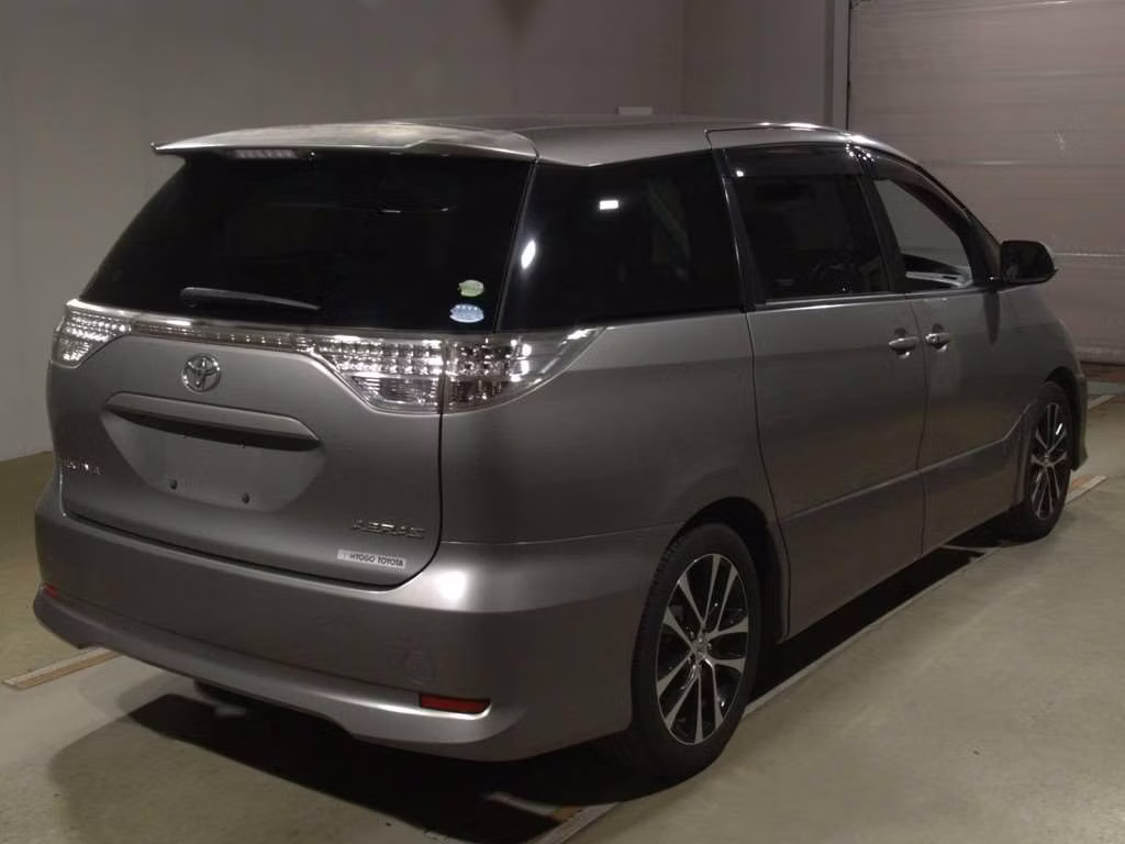 TOYOTA ESTIMA