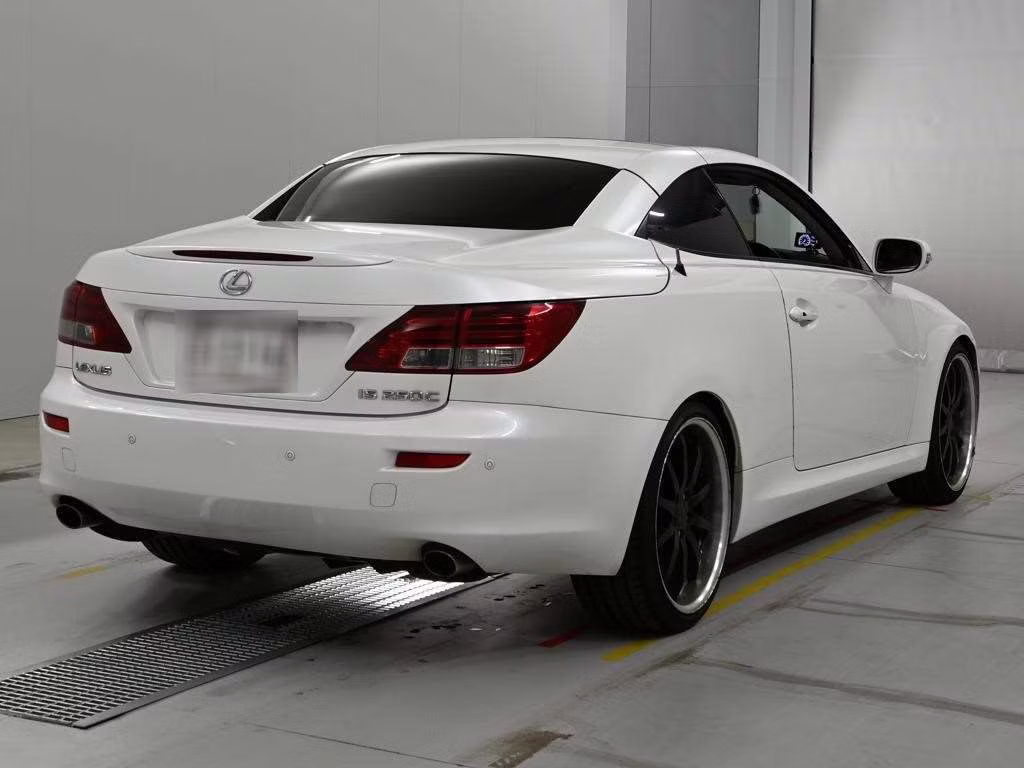 LEXUS IS250