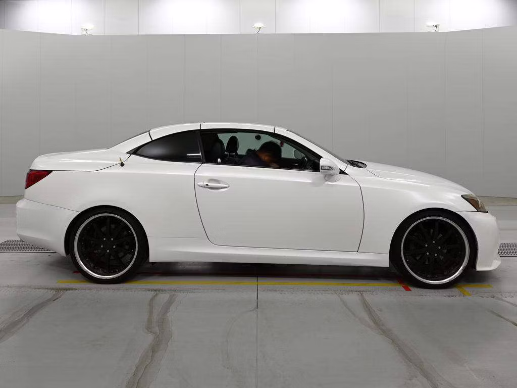 LEXUS IS250