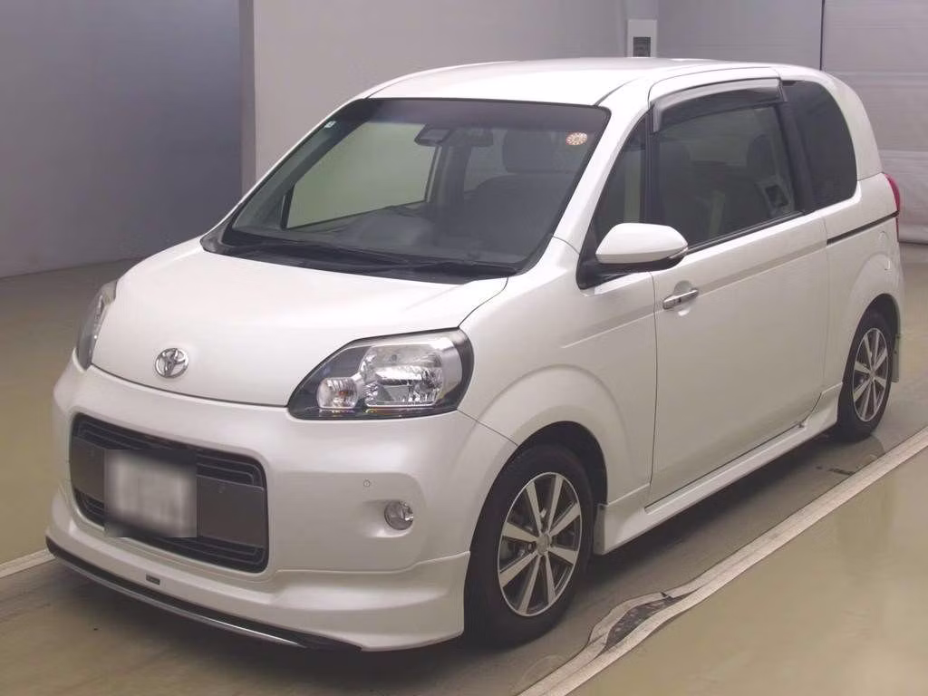 TOYOTA PORTE