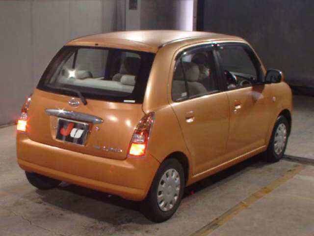 DAIHATSU MIRA GINO