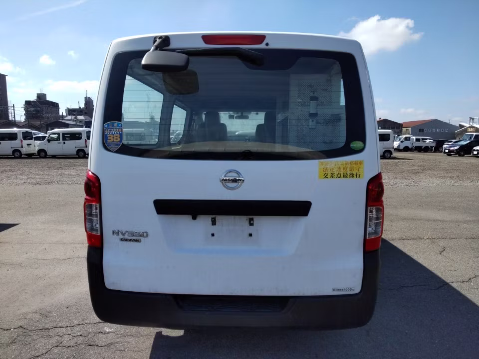 NISSAN NV350 CARAVAN