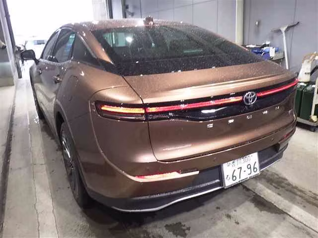 TOYOTA CROWN
