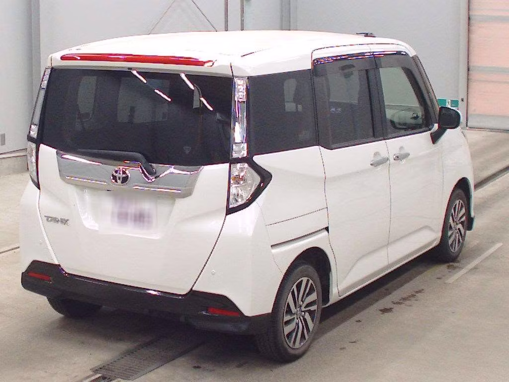 TOYOTA TANK